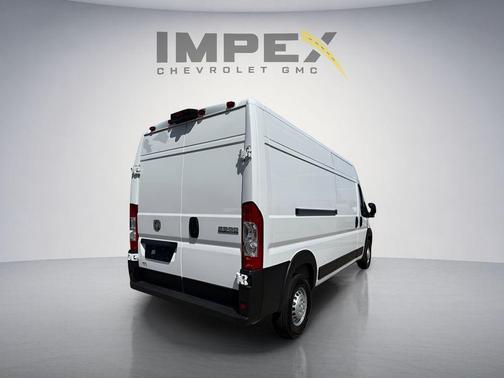 Bright White Clearcoat 2026 RAM ProMaster 2500 Tradesman