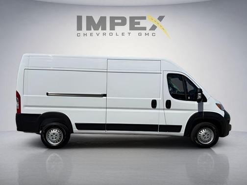Bright White Clearcoat 2026 RAM ProMaster 2500 Tradesman