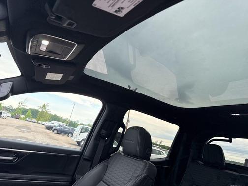 Onyx Black 2025 GMC Sierra EV Max Range Denali