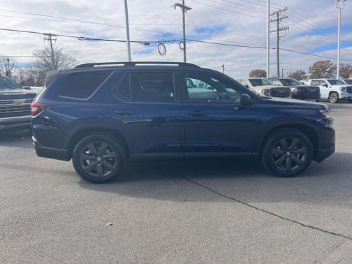 2025 Honda Pilot Sport