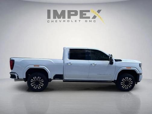 Glacier White Tricoat 2026 GMC Sierra 2500 Denali Ultimate