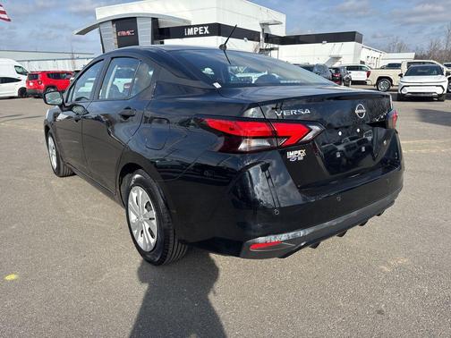 2023 Nissan Versa 1.6 S