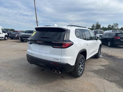 2025 GMC Acadia AWD AT4