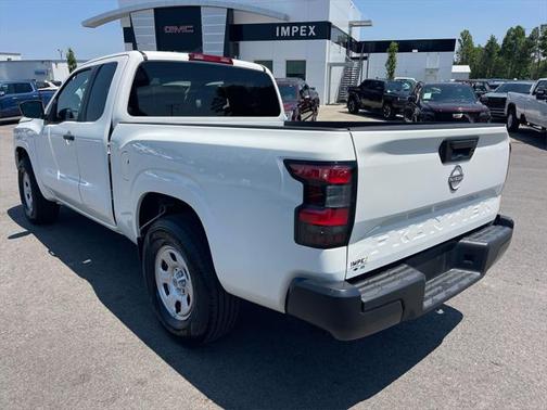 2024 Nissan Frontier S