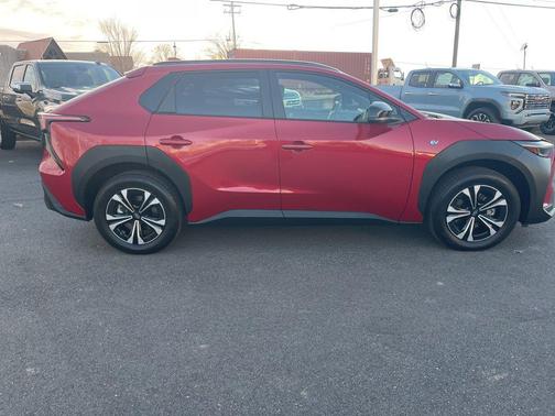 2025 Subaru Solterra Premium