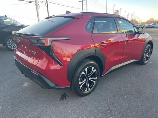 2025 Subaru Solterra Premium