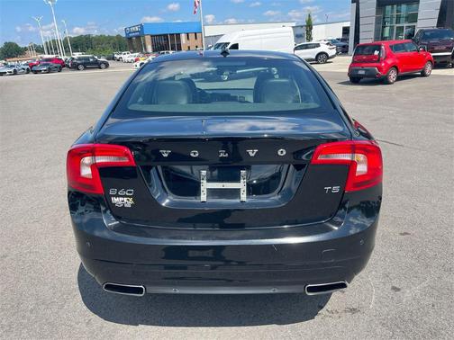 2016 Volvo S60 T5 Drive-E Premier