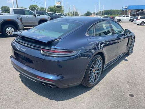 2018 Porsche Panamera 4S