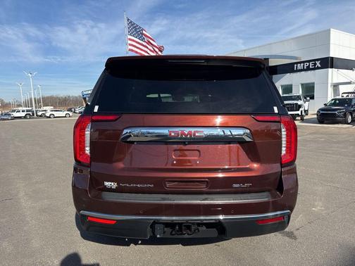 2023 GMC Yukon SLT