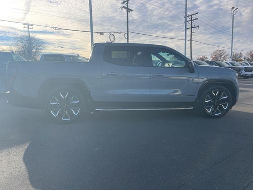 2024 GMC Sierra EV Denali Edition 1