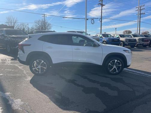 2026 Chevrolet Trax FWD 1RS
