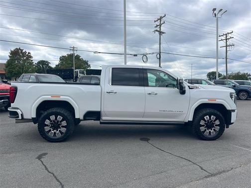 2024 GMC Sierra 2500 Denali