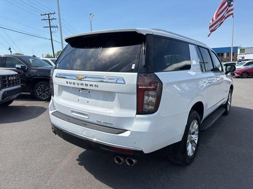 White 2023 Chevrolet Suburban Premier