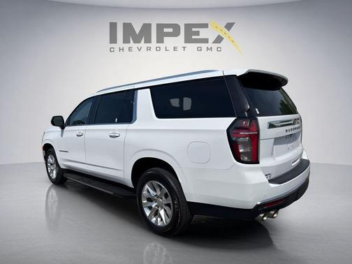 White 2023 Chevrolet Suburban Premier