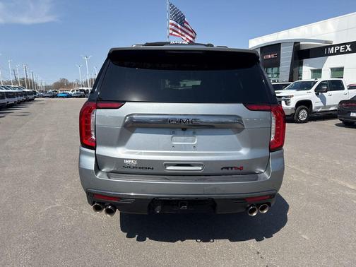 2024 GMC Yukon XL 4WD AT4