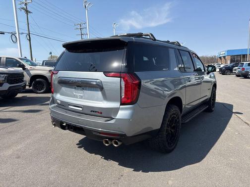 2024 GMC Yukon XL 4WD AT4