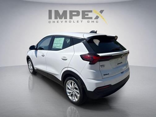 Summit White 2027 Chevrolet Bolt LT FWD
