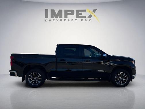 Black 2024 Chevrolet Silverado 1500 LT
