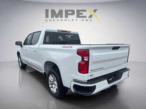 Summit White 2026 Chevrolet Silverado 1500 RST