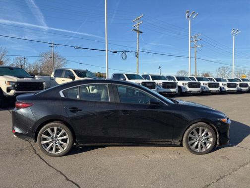 2025 Mazda Mazda3 FWD w/Preferred Package