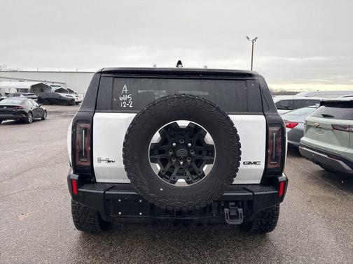2024 GMC HUMMER EV SUV 2X