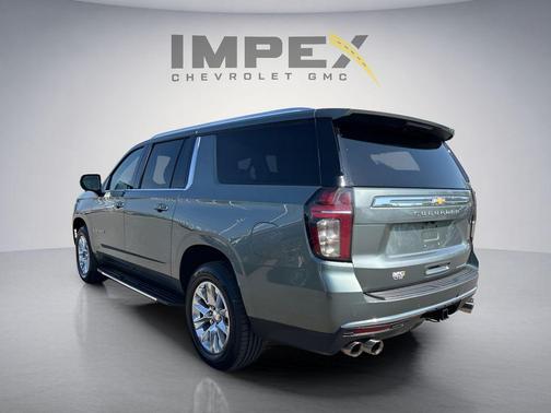 Silver Sage Metallic 2023 Chevrolet Suburban Premier