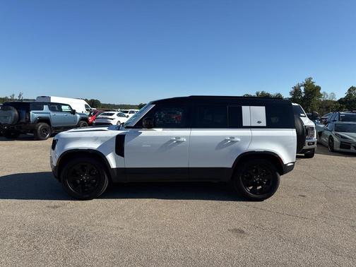 2024 Land Rover Defender 110 P300
