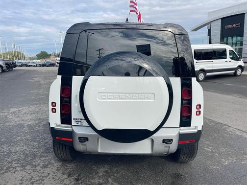 2024 Land Rover Defender 110 P300