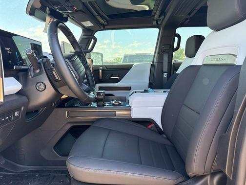 Void Black 2025 GMC HUMMER EV SUV 3X