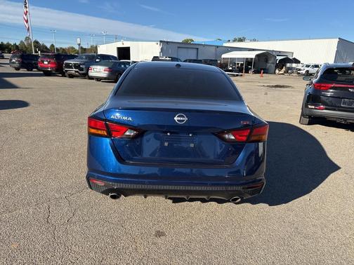 2024 Nissan Altima SR FWD