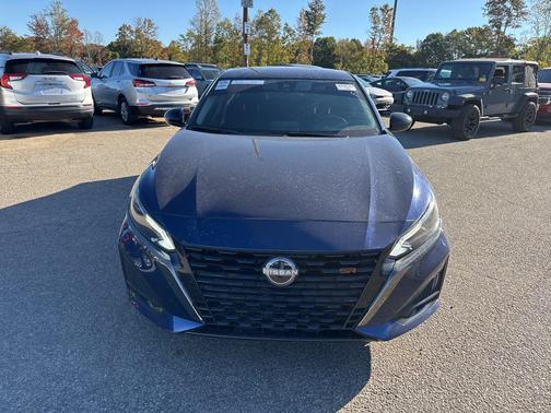 2024 Nissan Altima SR FWD