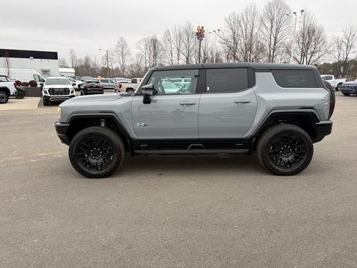 2024 GMC HUMMER EV SUV 2X