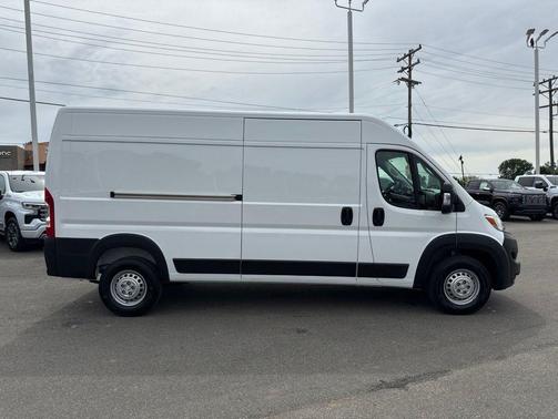 Bright White Clearcoat 2026 RAM ProMaster 2500 Tradesman