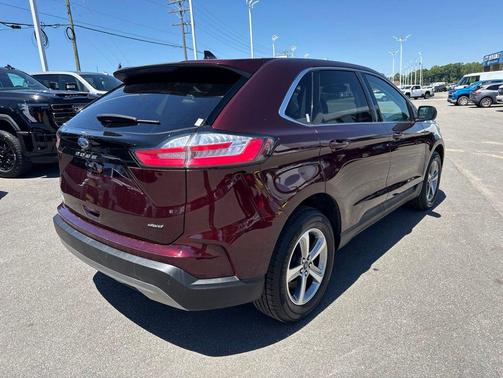 Burgundy Velvet Metallic Tinted Clearcoat 2024 Ford Edge SEL