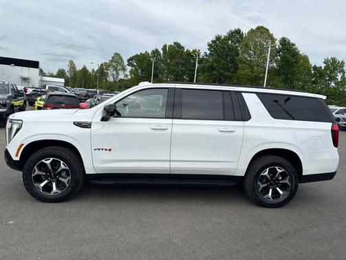 Summit White 2026 GMC Yukon XL 4WD AT4