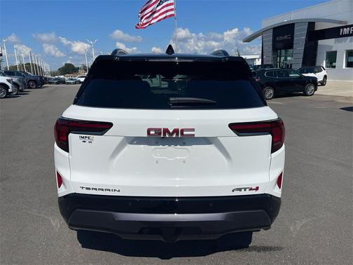 2026 GMC Terrain AWD AT4