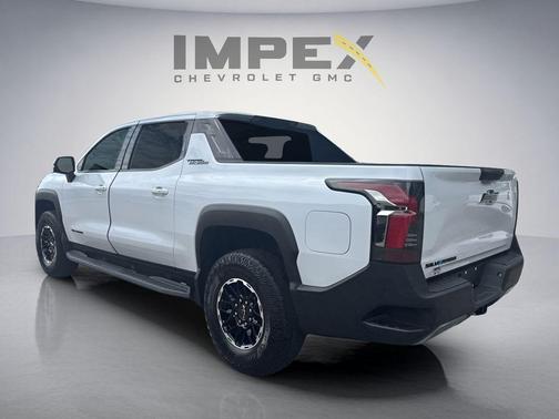 Polar White Tricoat 2026 Chevrolet Silverado EV Trail Boss - Extended Range 4WD