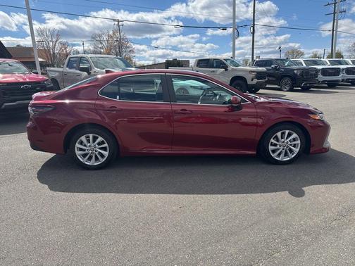 2022 Toyota Camry LE