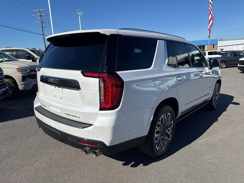 2024 GMC Yukon Denali Ultimate