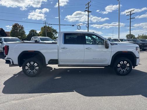 2024 GMC Sierra 2500 Denali