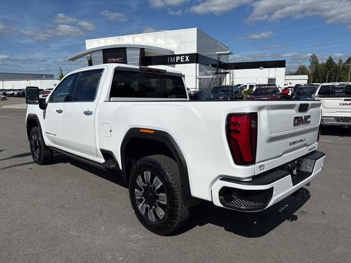 2024 GMC Sierra 2500 Denali