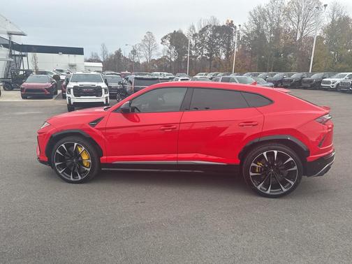 2019 Lamborghini Urus Base