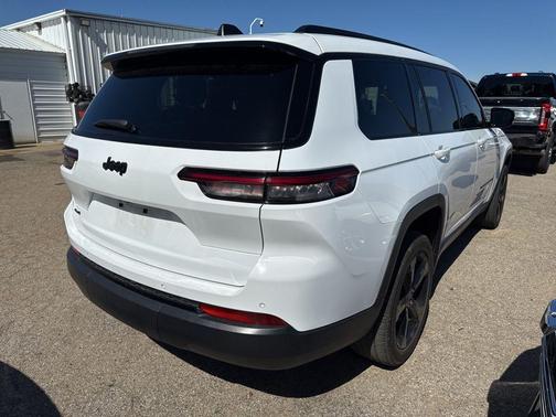 Bright White Clearcoat 2024 Jeep Grand Cherokee L Altitude
