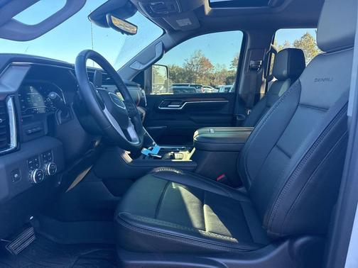2024 GMC Sierra 2500 Denali