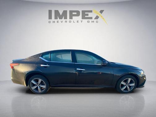 2021 Nissan Altima 2.5 SL