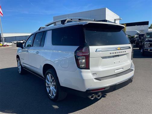 2024 Chevrolet Suburban 4WD High Country