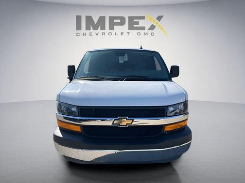 Summit White 2025 Chevrolet Express 3500 RWD 3500 Extended Wheelbase LT