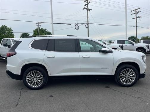2024 GMC Acadia Denali
