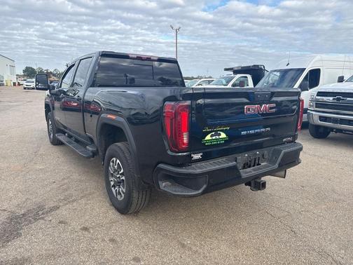 2023 GMC Sierra 2500 AT4