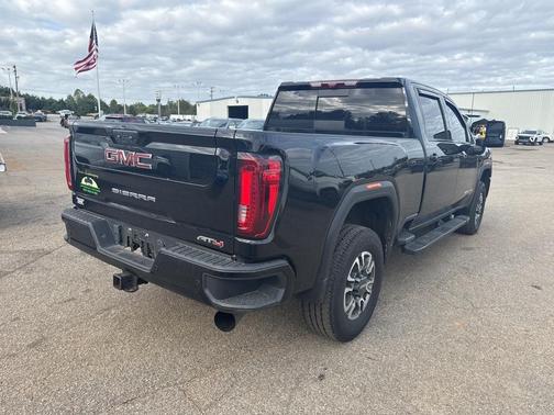2023 GMC Sierra 2500 AT4